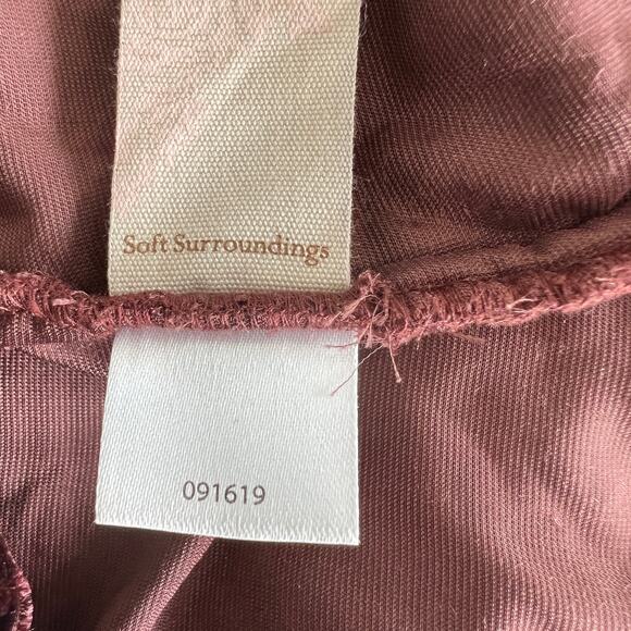 Soft Surroundings Crush Velvet Tunic Top Women's XS Burgundy Embroidered Floral - Picture 6 of 6